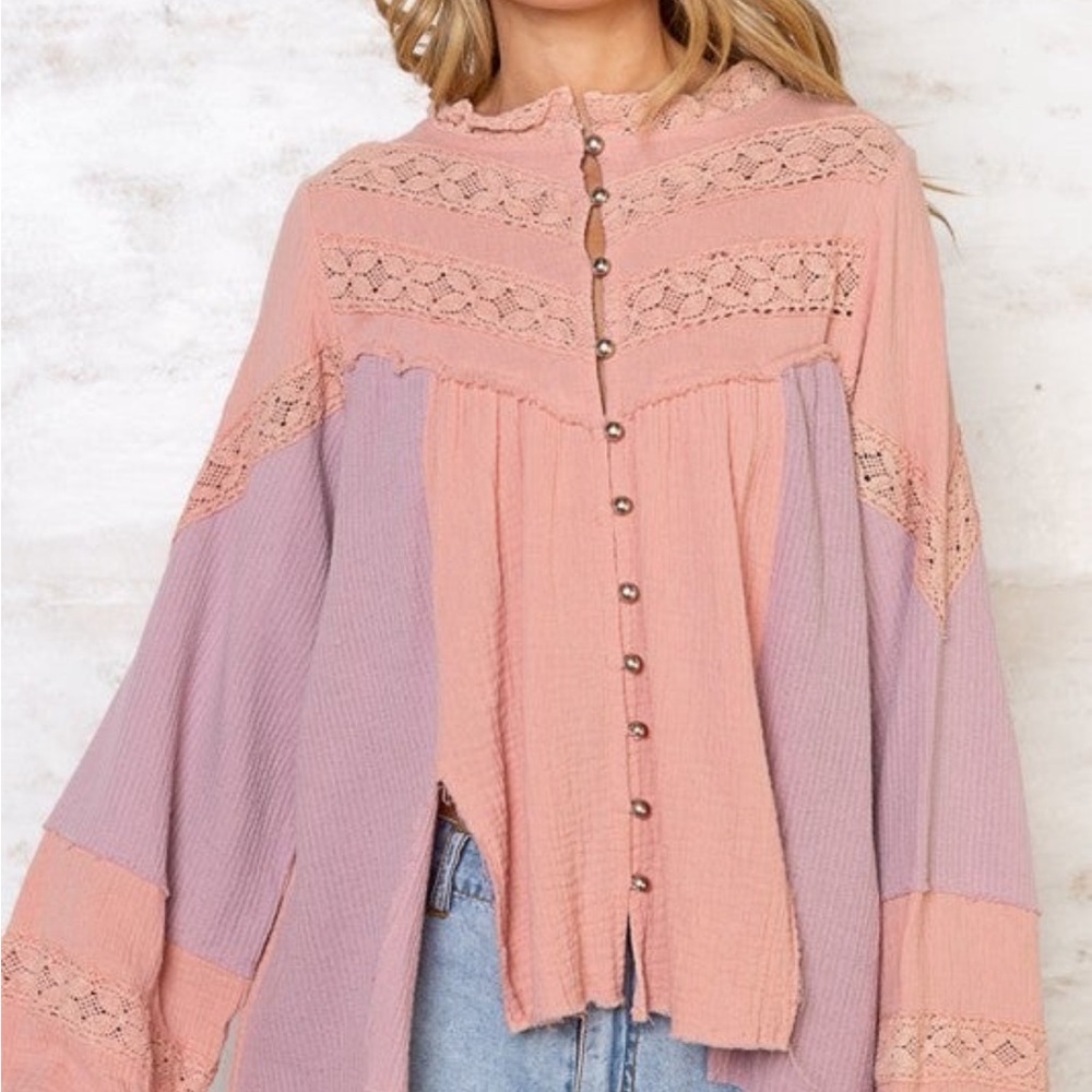 POL beautiful rose mauve and purple button down shirt